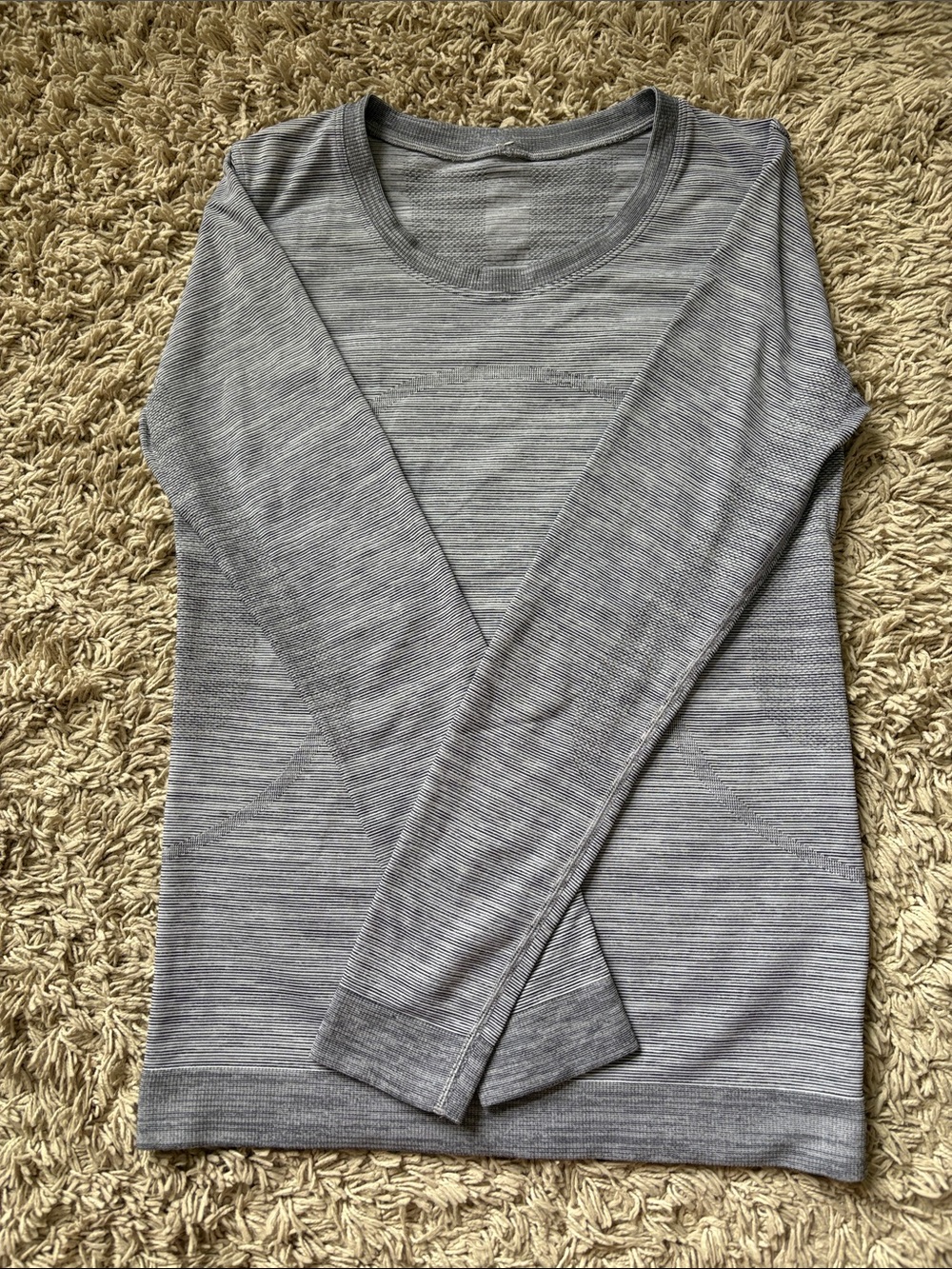 Lululemon women’s black & white striped Long-Sleeve top